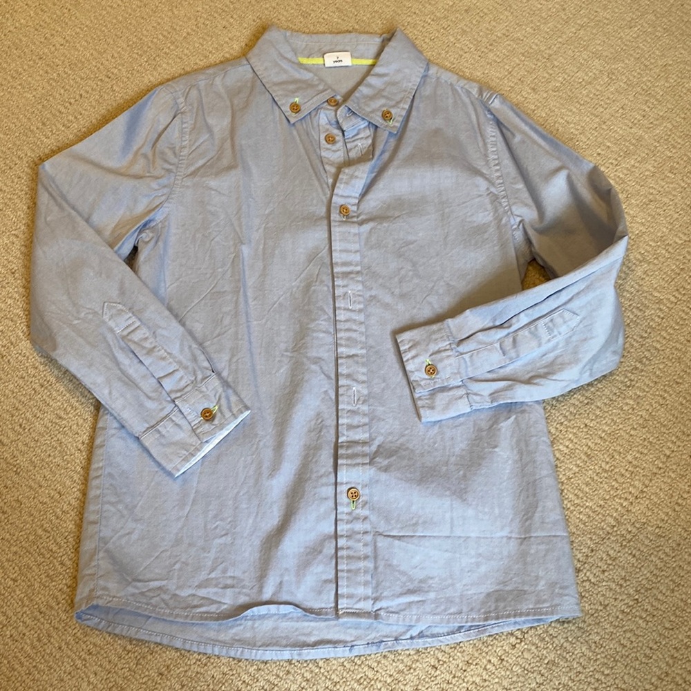 Egg boys button down. Blue. Size 7. Excellent condition.